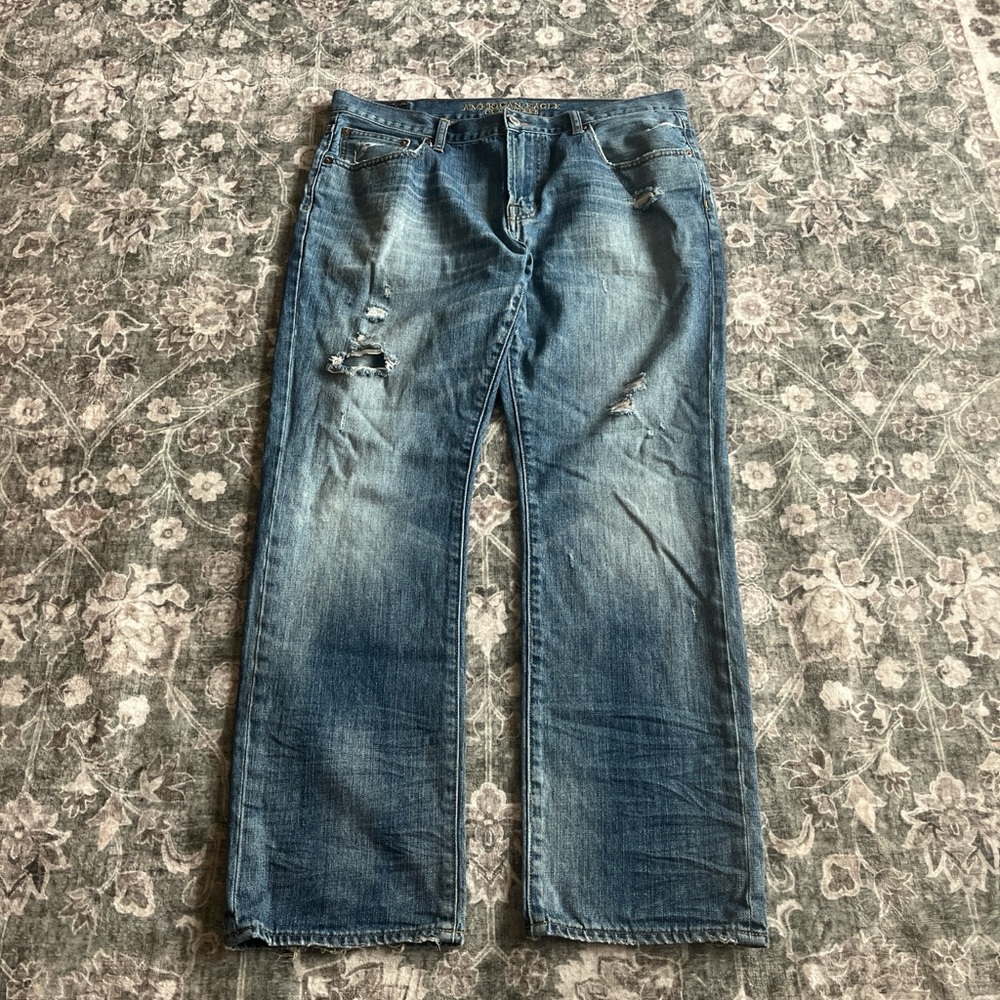 American Eagle Outfitters Men's Relaxed Fit Jeans - Faded Blue